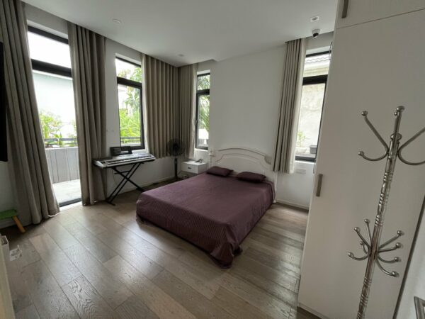 Bán biệt thự 250m2 1 trệt 2 lầu Jamona Thủ Đức nội thất đẹp cao cấp sân vườn rộng mát mẻ bình yên