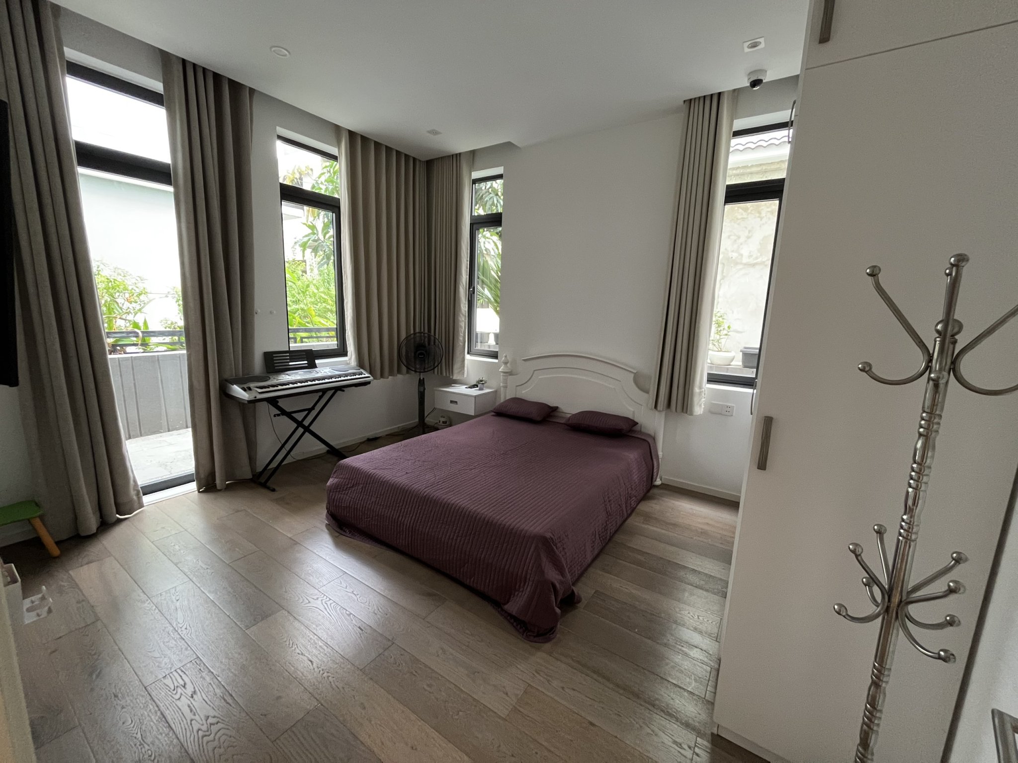 Bán biệt thự 250m2 1 trệt 2 lầu Jamona Thủ Đức nội thất đẹp cao cấp sân vườn rộng mát mẻ bình yên